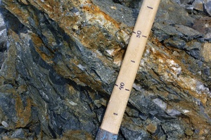 Золото-сульфидно-кварцевая жила