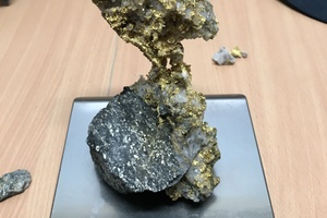 Gold with quartz inclusions. Sample from the Beta Hunt mine.