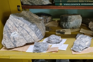 Арсенопирит-кварцевые жилы