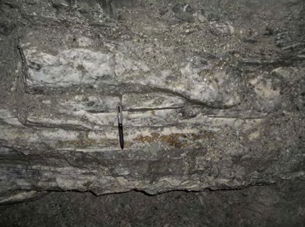 Mineralized quartz vein within the exploration adit