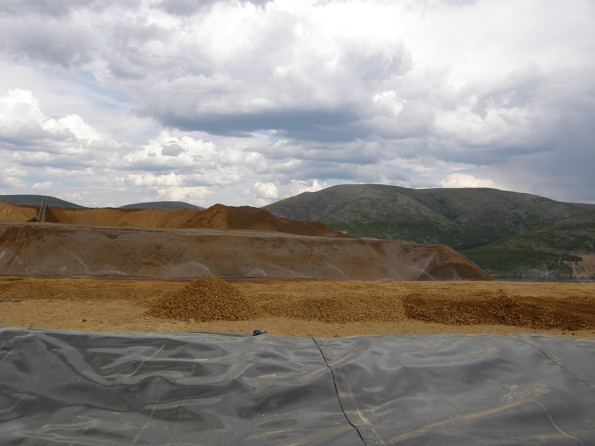 Орошение штабеля кучного выщелачивания