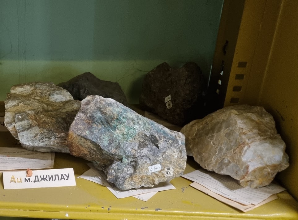 Золото-кварцевый штокверк в гранитоидах